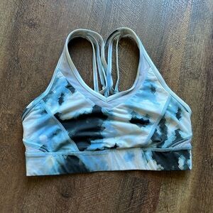 Lululemon sports bra